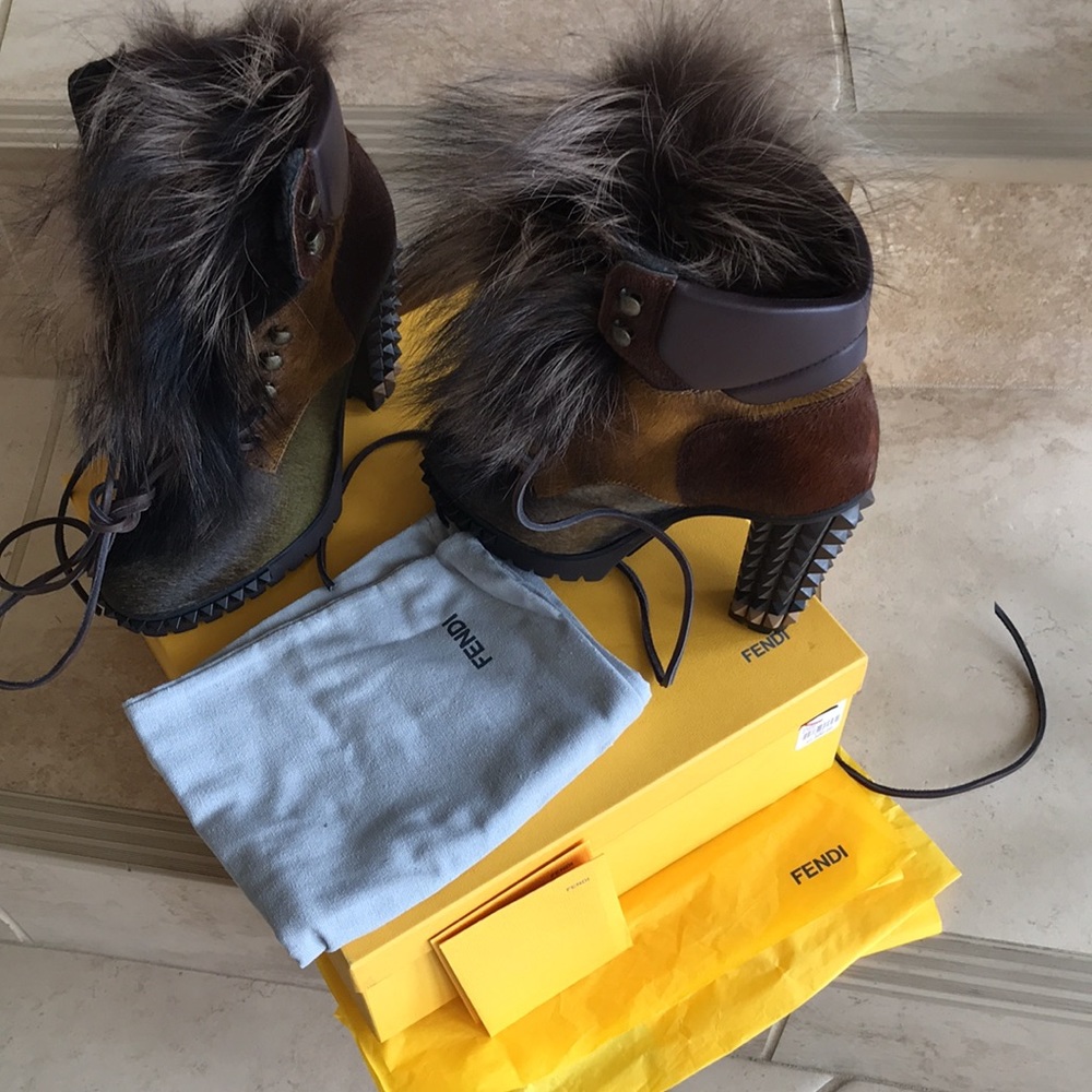 Fendi Furry Booties - Picture 4 of 16